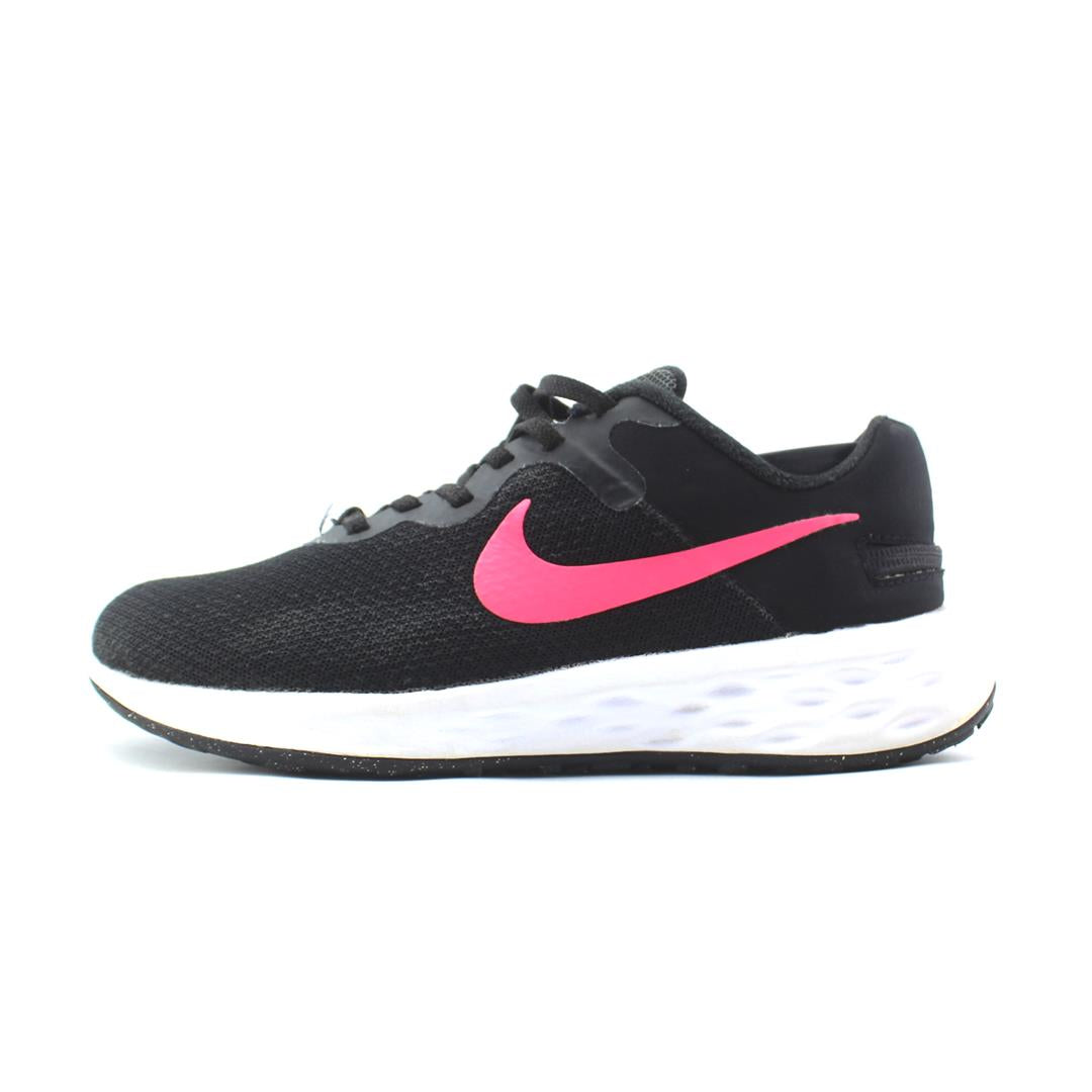 NIKE REVOLUTION 6