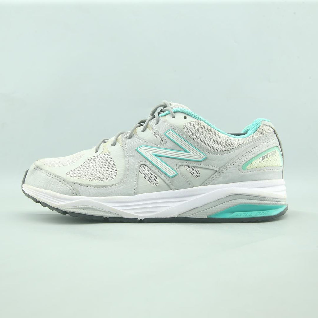 NEW BALANCE 1540 V2