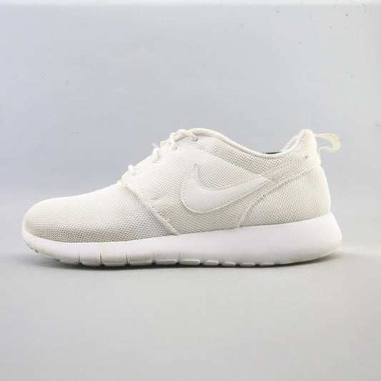 NIKE ROSHE ONE