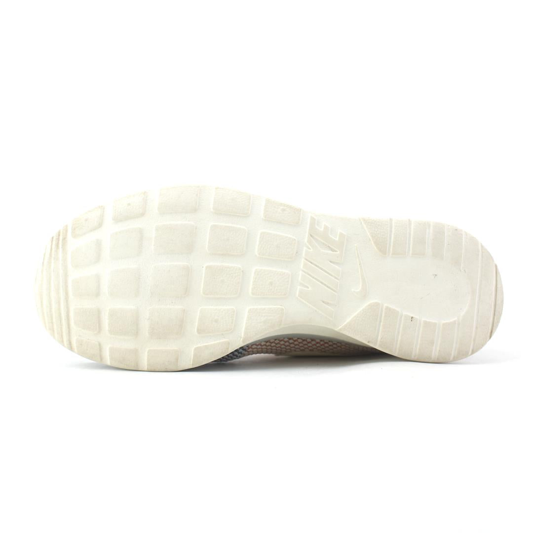 NIKE TANJUN