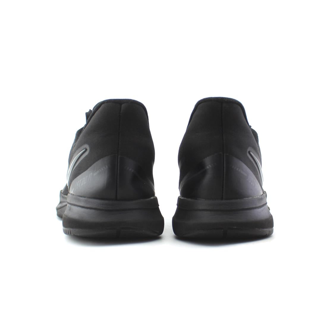 NIKE IN-SEASON TR 8