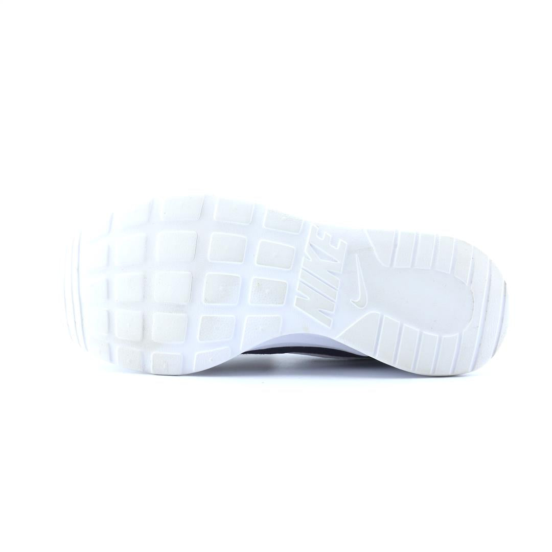 NIKE TANJUN