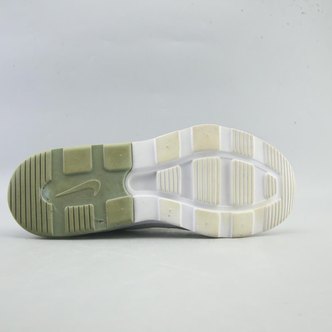NIKE AIR MAX MOTION 2