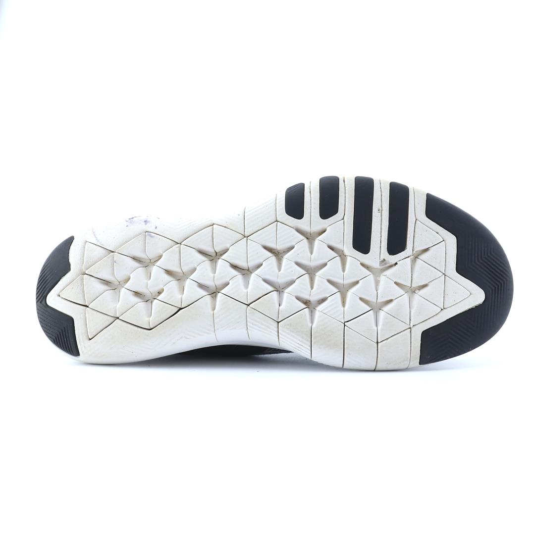 NIKE  FLEX TR9