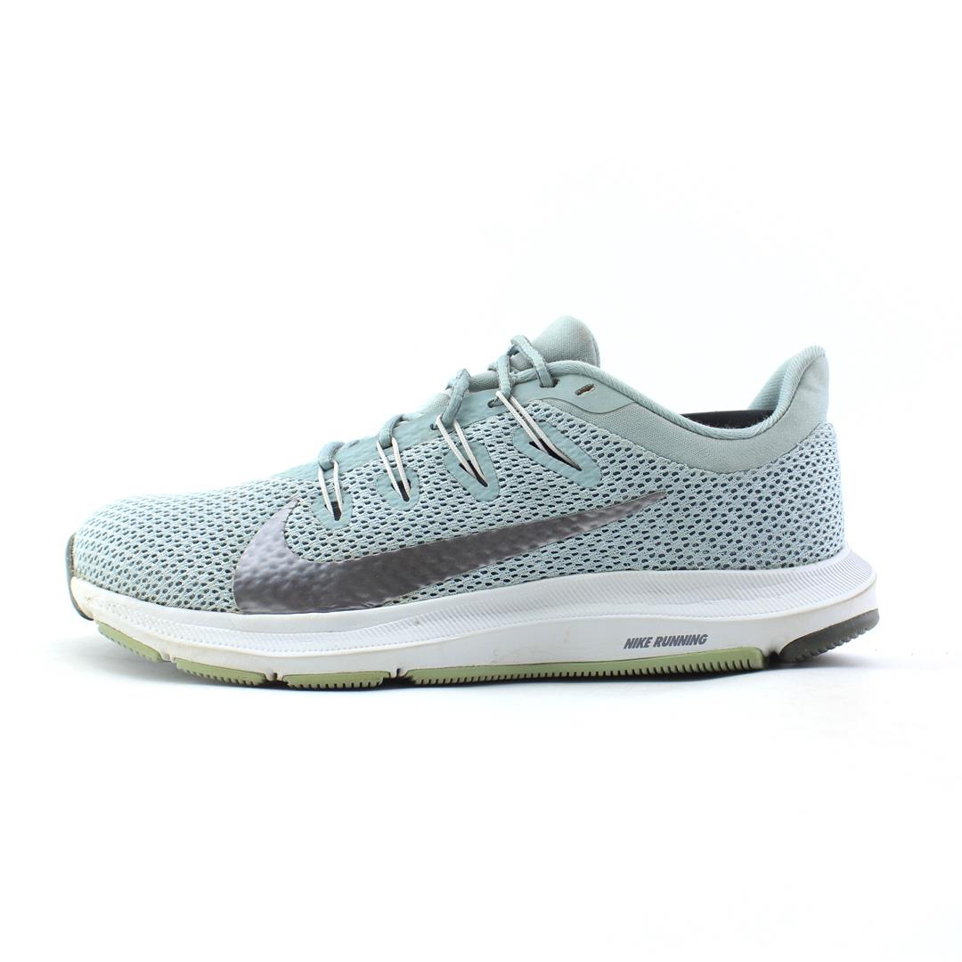 NIKE QUEST 2