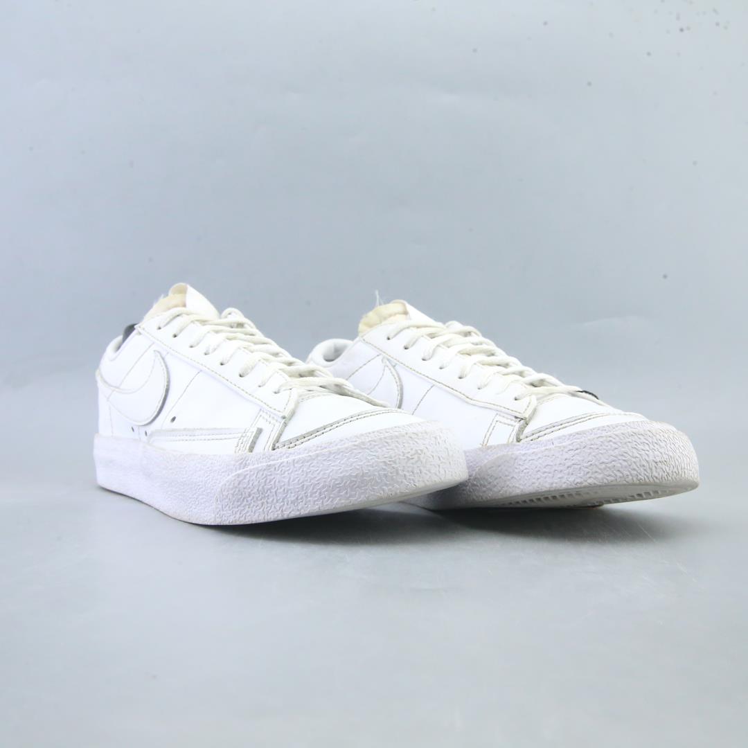 NIKE BLAZER LOW 77