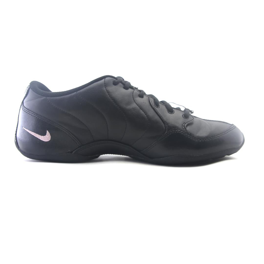 NIKE MUSIQUE VI
