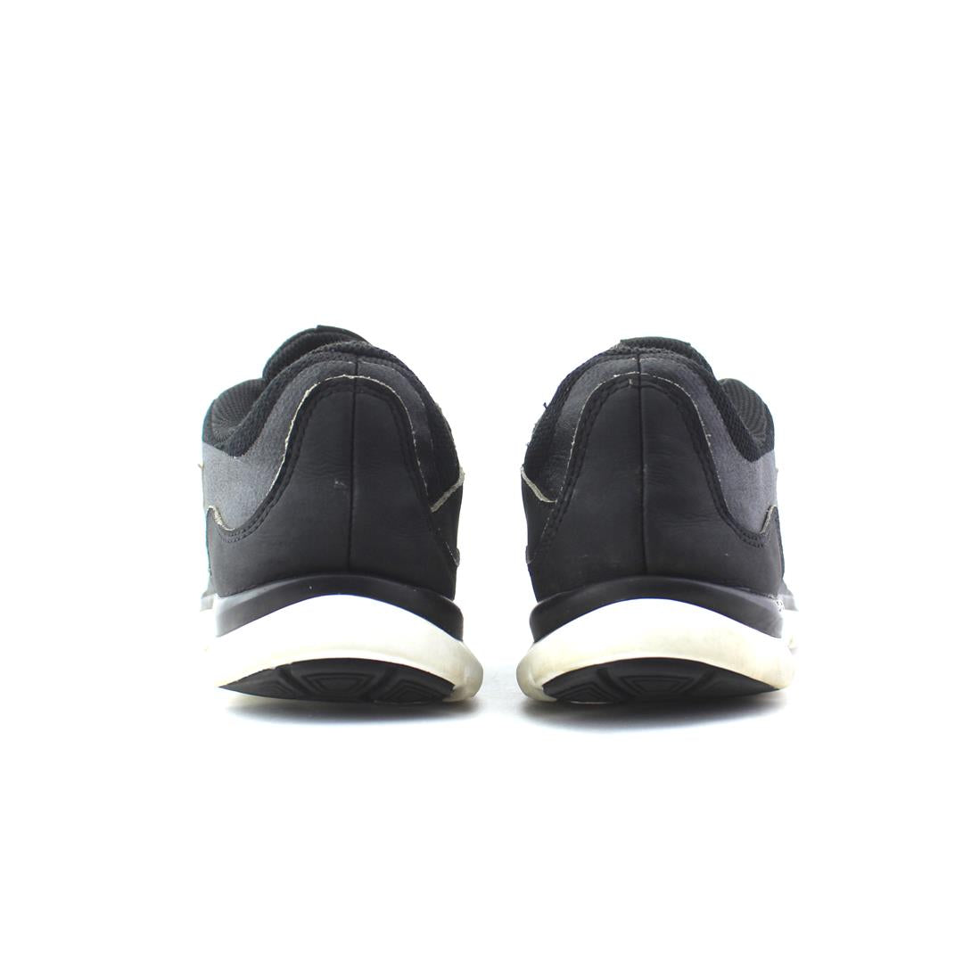 NIKE FLE TR 5