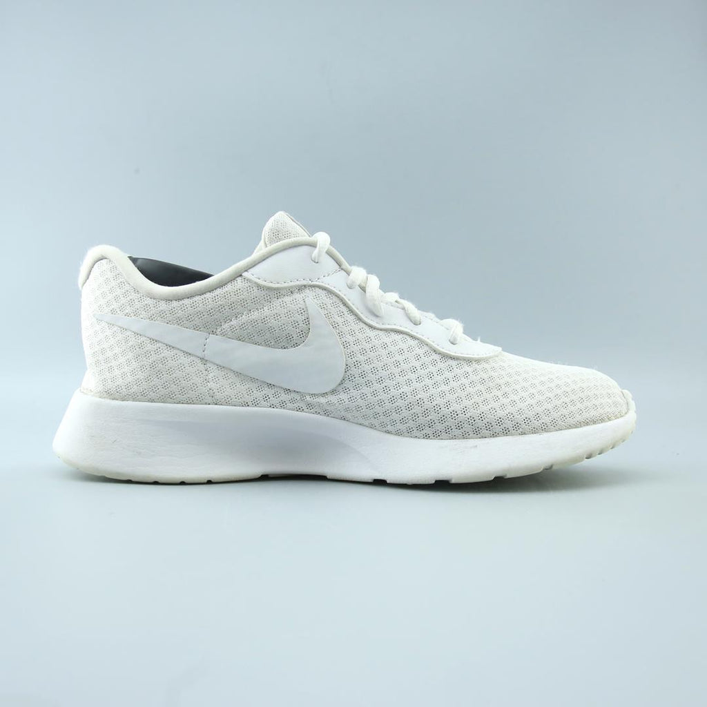 NIKE TANJUN