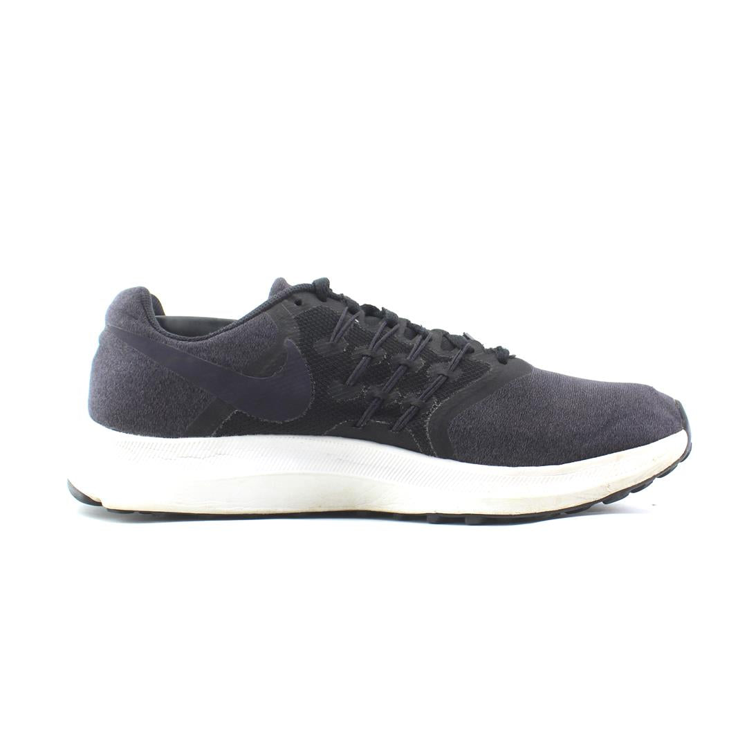 NIKE RUN SWIFT