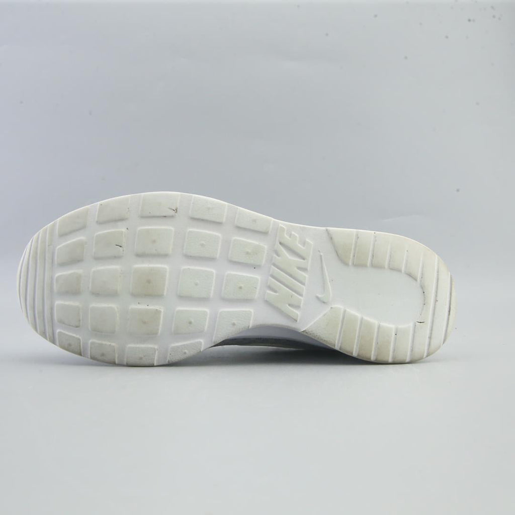 NIKE TANJUN