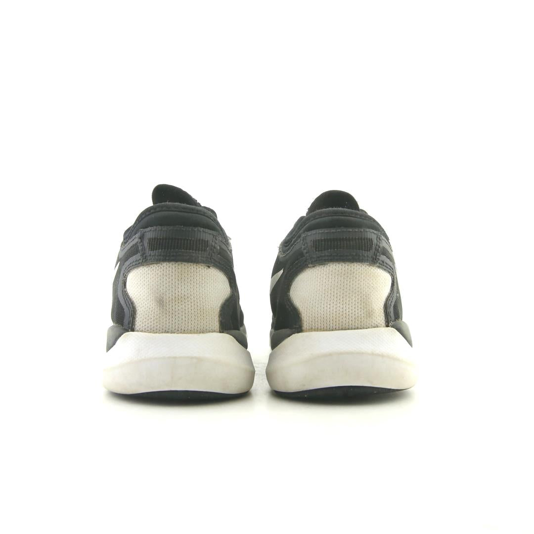 NIKE FLEX SUPREME TR 4