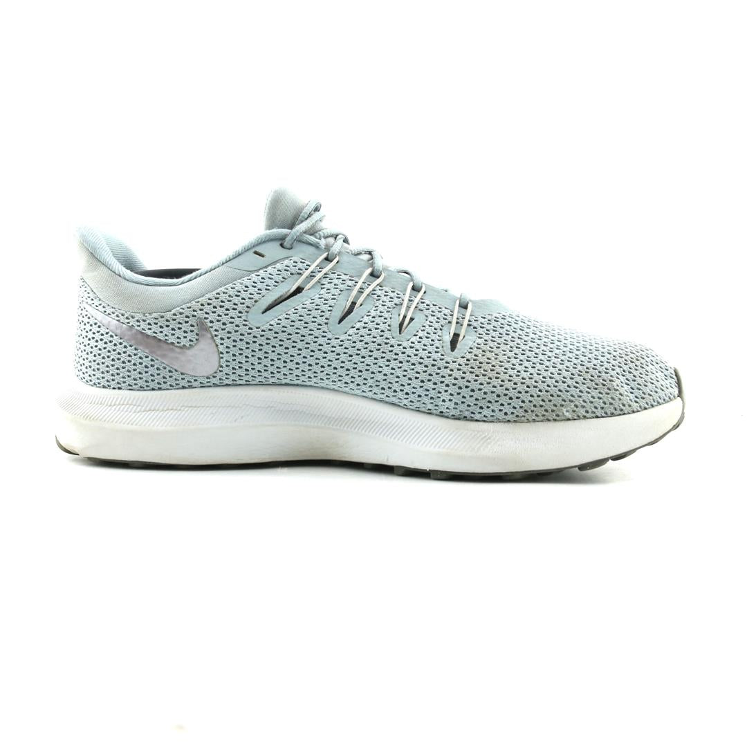 NIKE QUEST 2