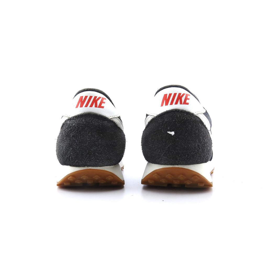 NIKE  DAYBREAK