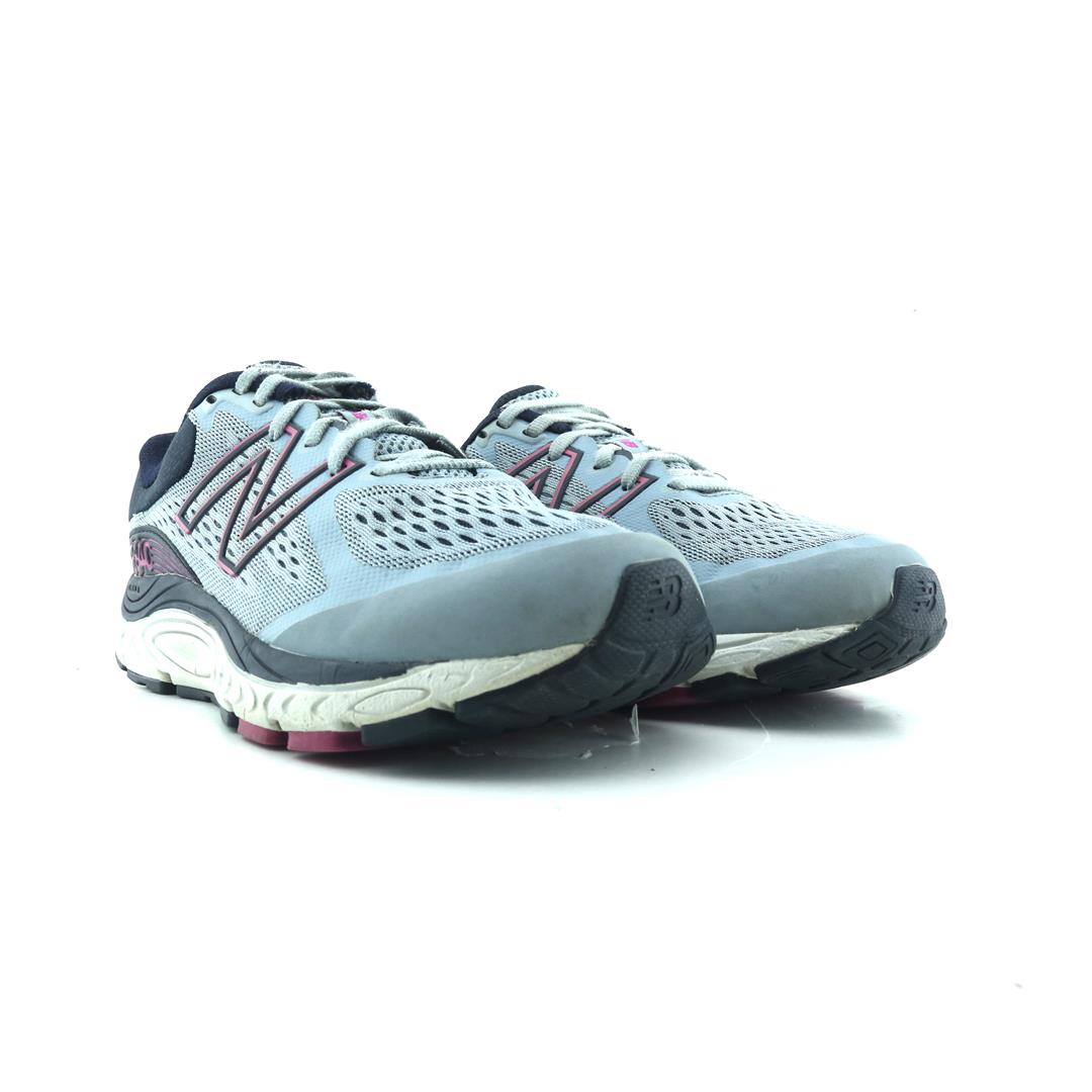 NEW BALANCE 840 V5