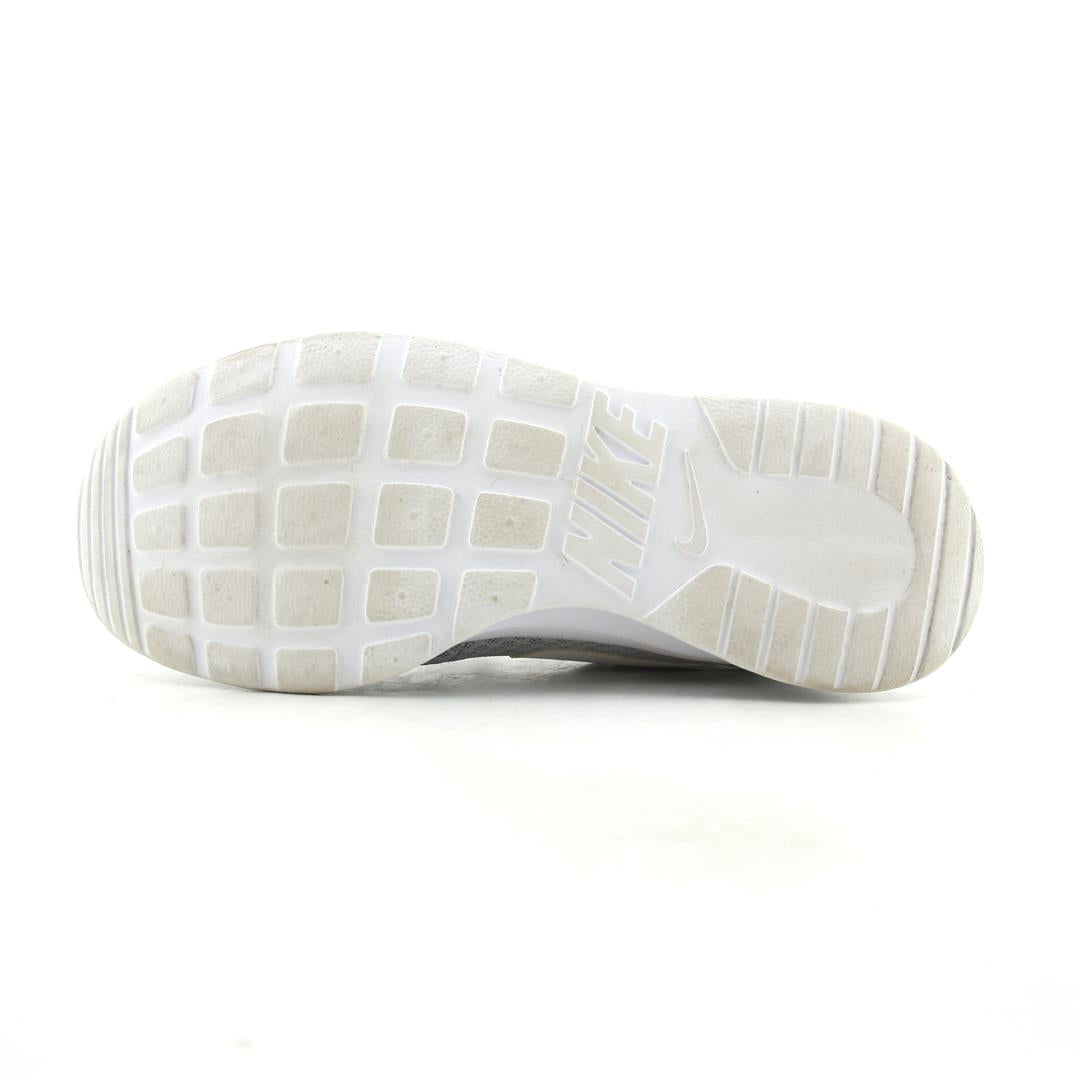 NIKE TANJUN