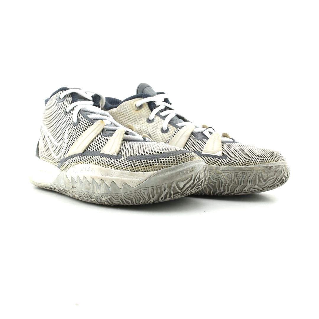 NIKE KYRIE 7