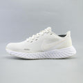 NIKE REVOLUTION 5
