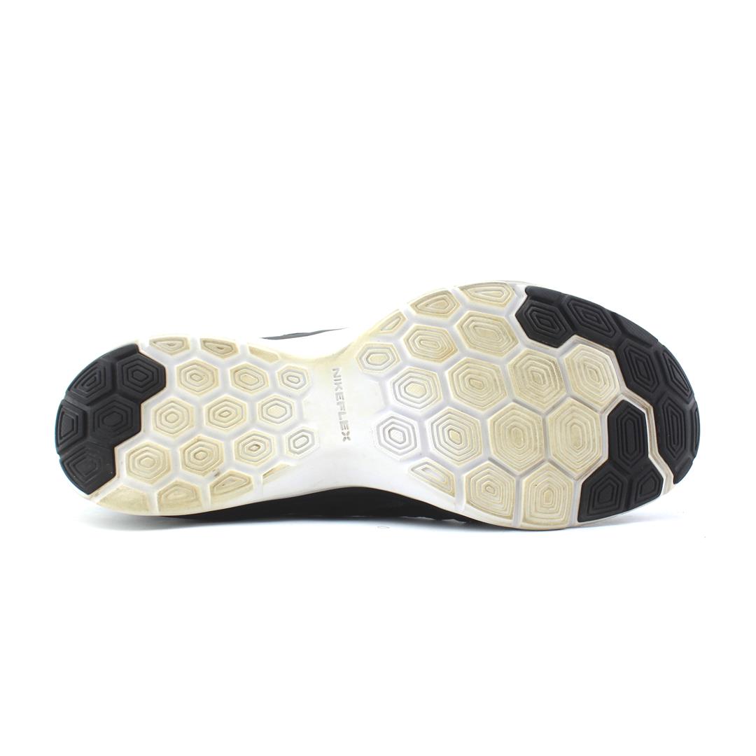 NIKE FLEX TR 5