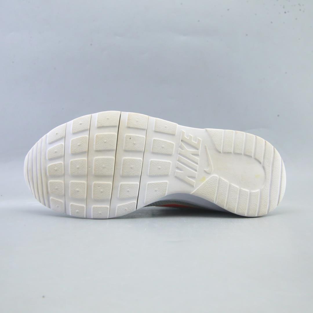 NIKE TANJUN
