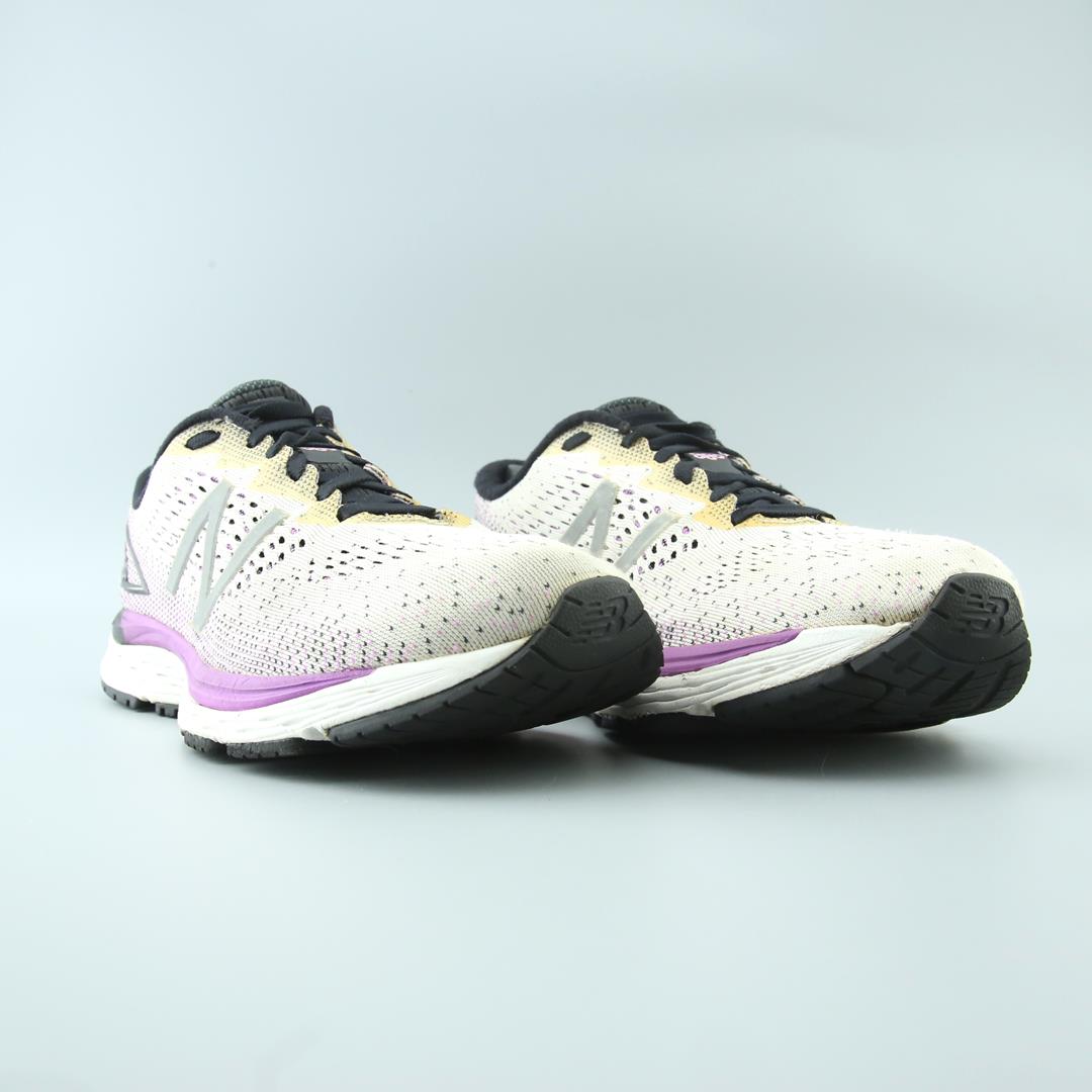 NEW BALANCE 880V9