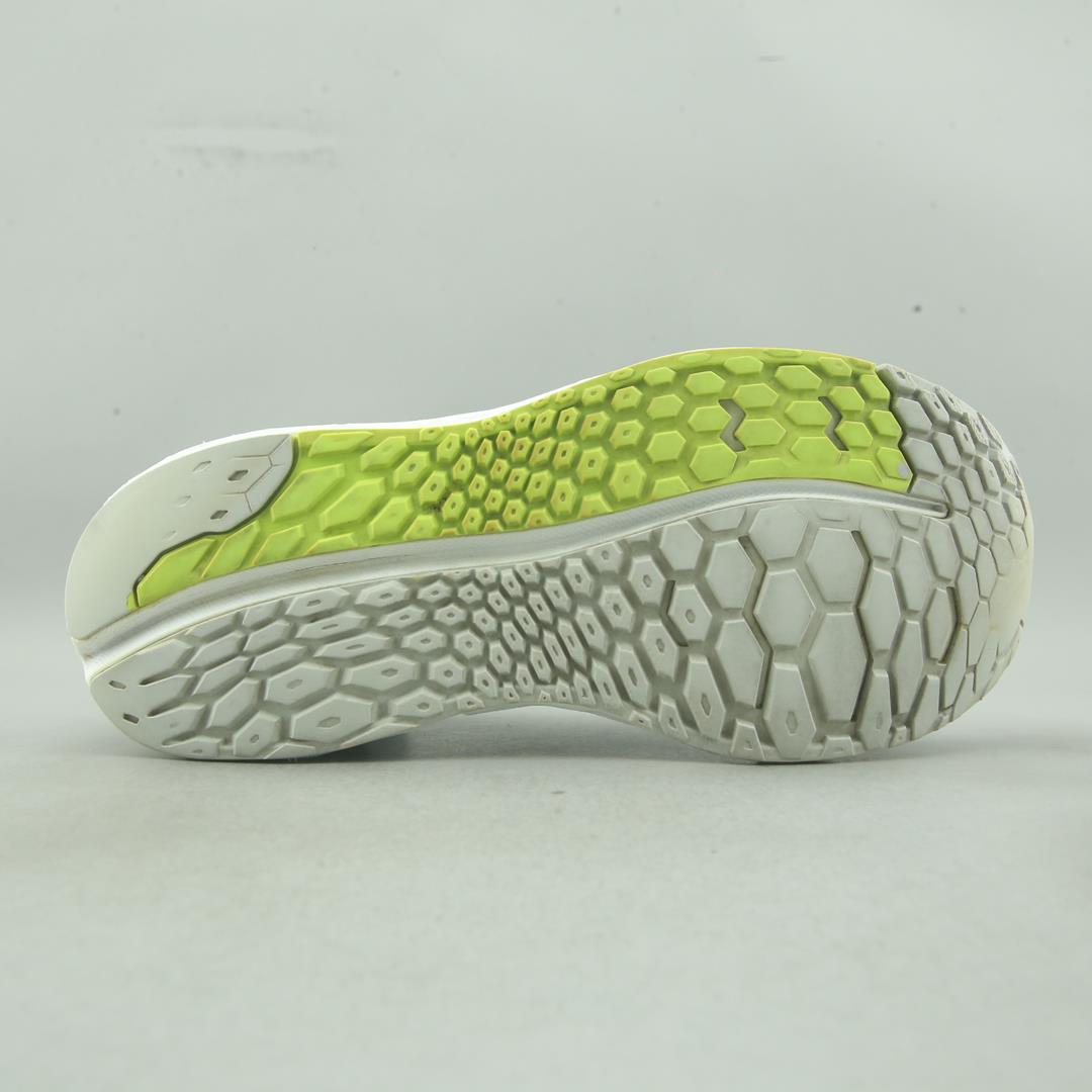 NEW BALANCE FRESH FOAM VONGO V4