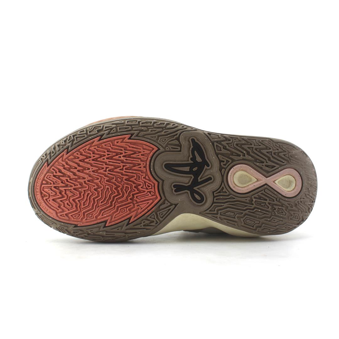 NIKE KYRIE INFINITY