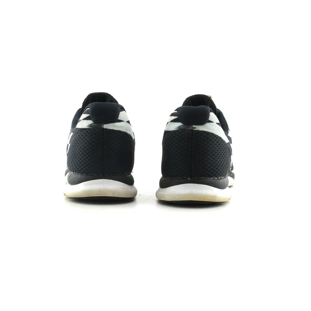 NIKE  IN SEASON TR 6