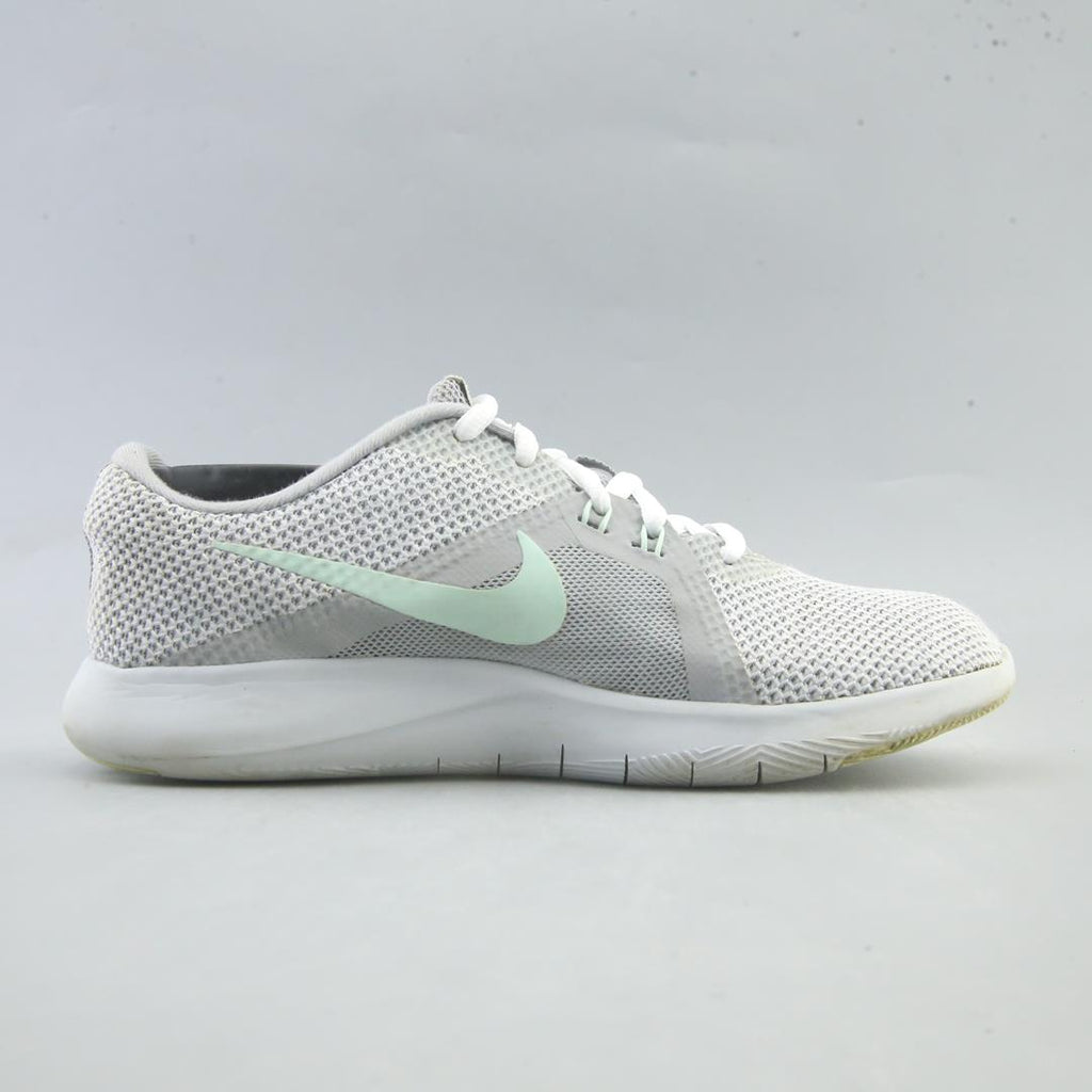 NIKE FLEX TR 8