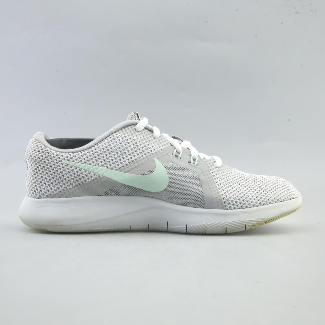 NIKE FLEX TR 8