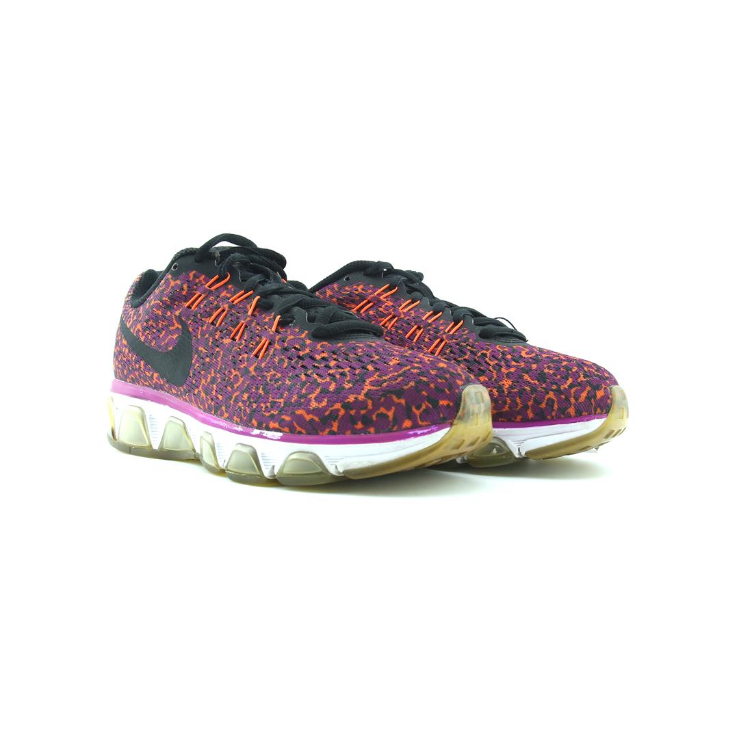 NIKE TAILWIND 8