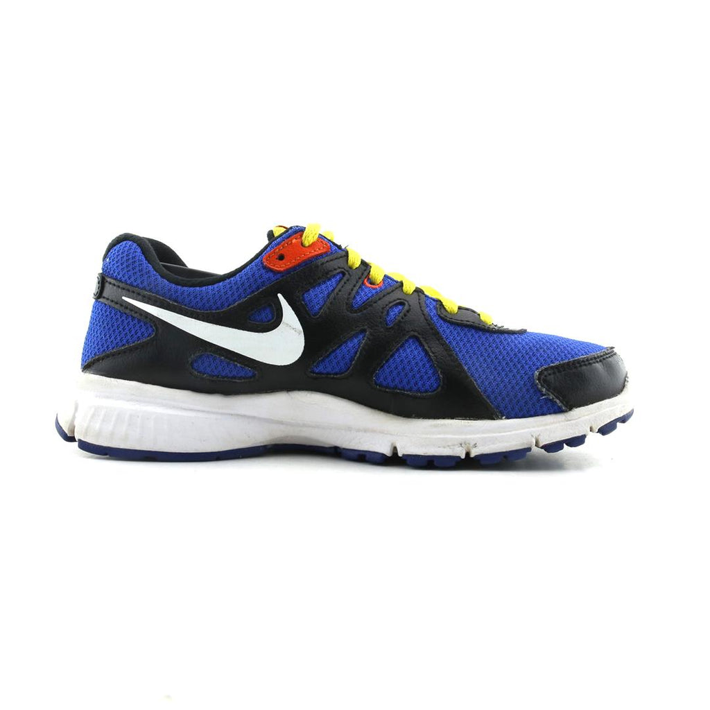 NIKE  REVOLUTION 2