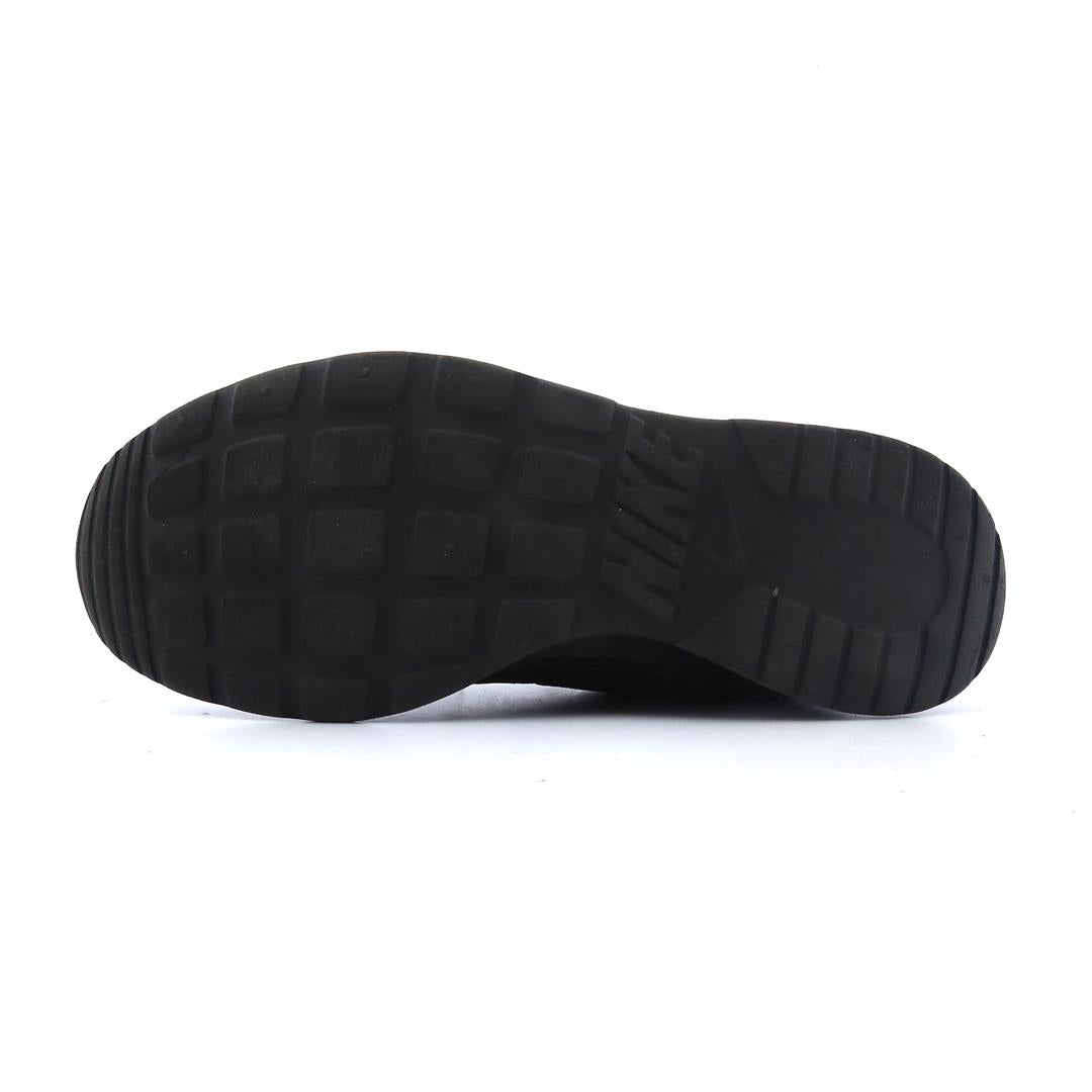 NIKE TANJUN