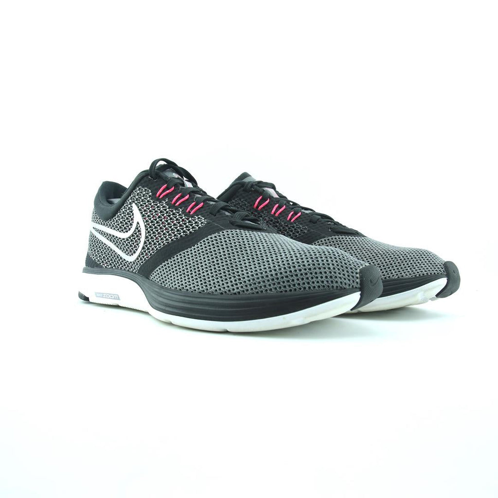 NIKE ZOOM STRIKE