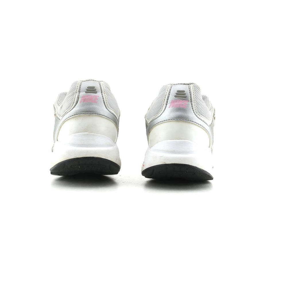 NIKE AIR AVENUE