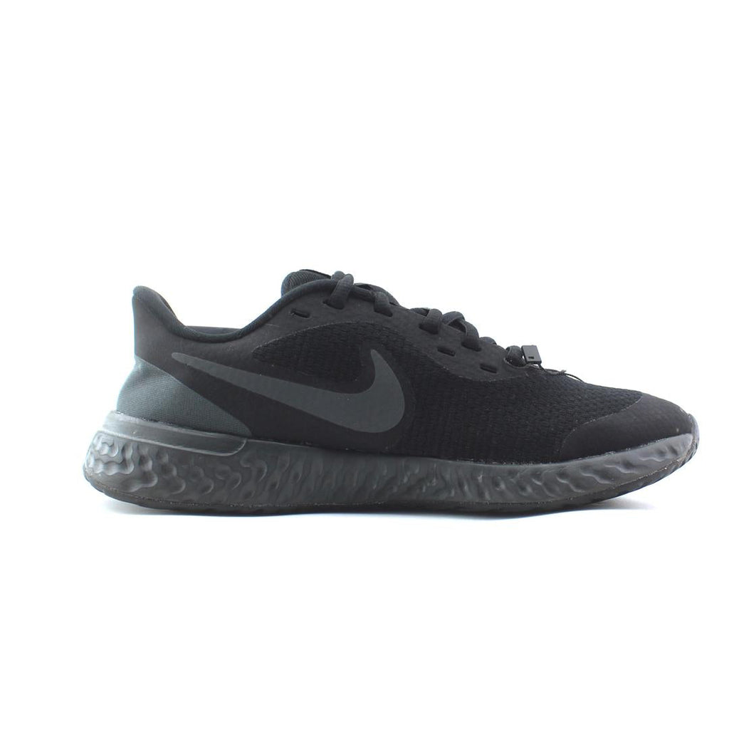 NIKE REVOLUTION 5