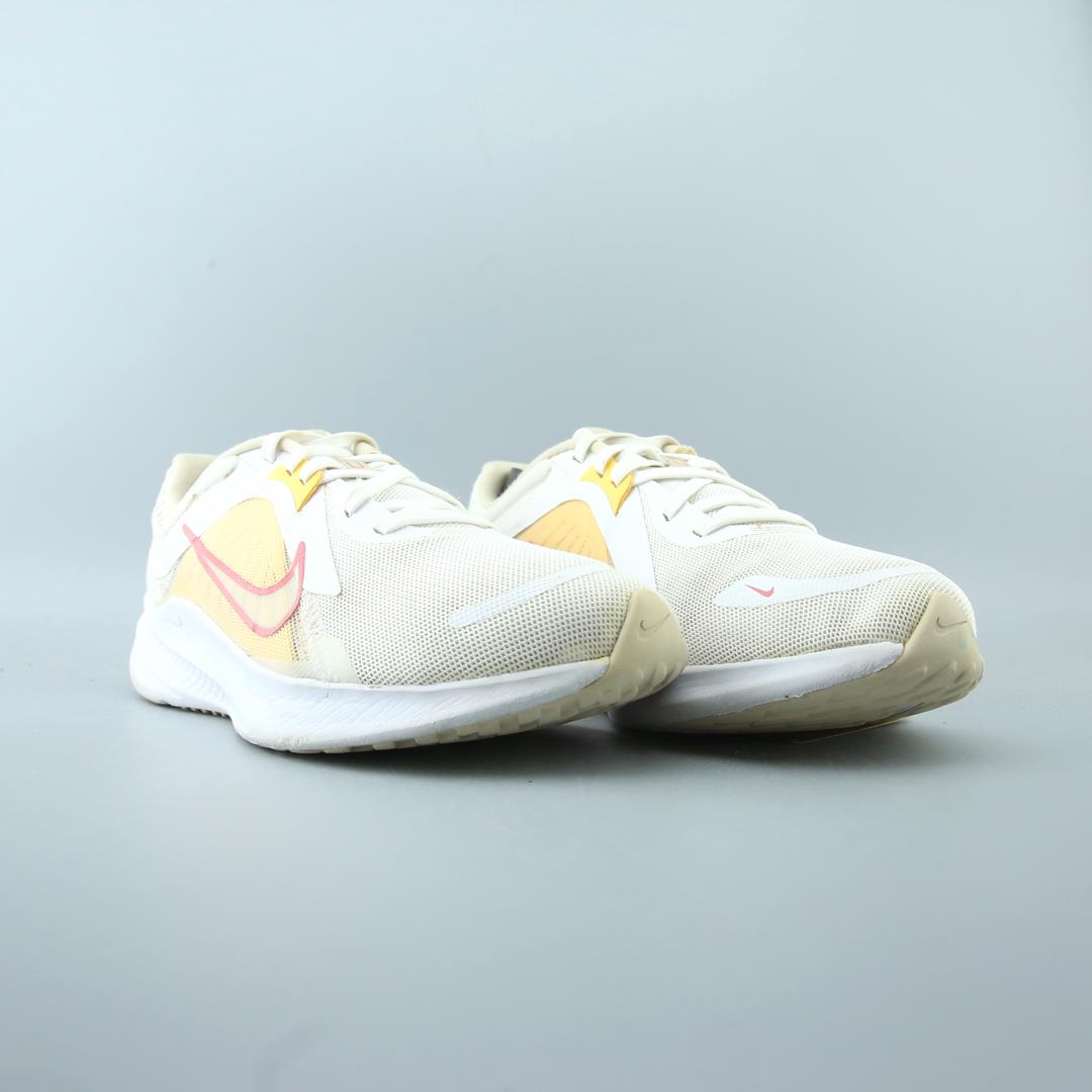 NIKE QUEST 5