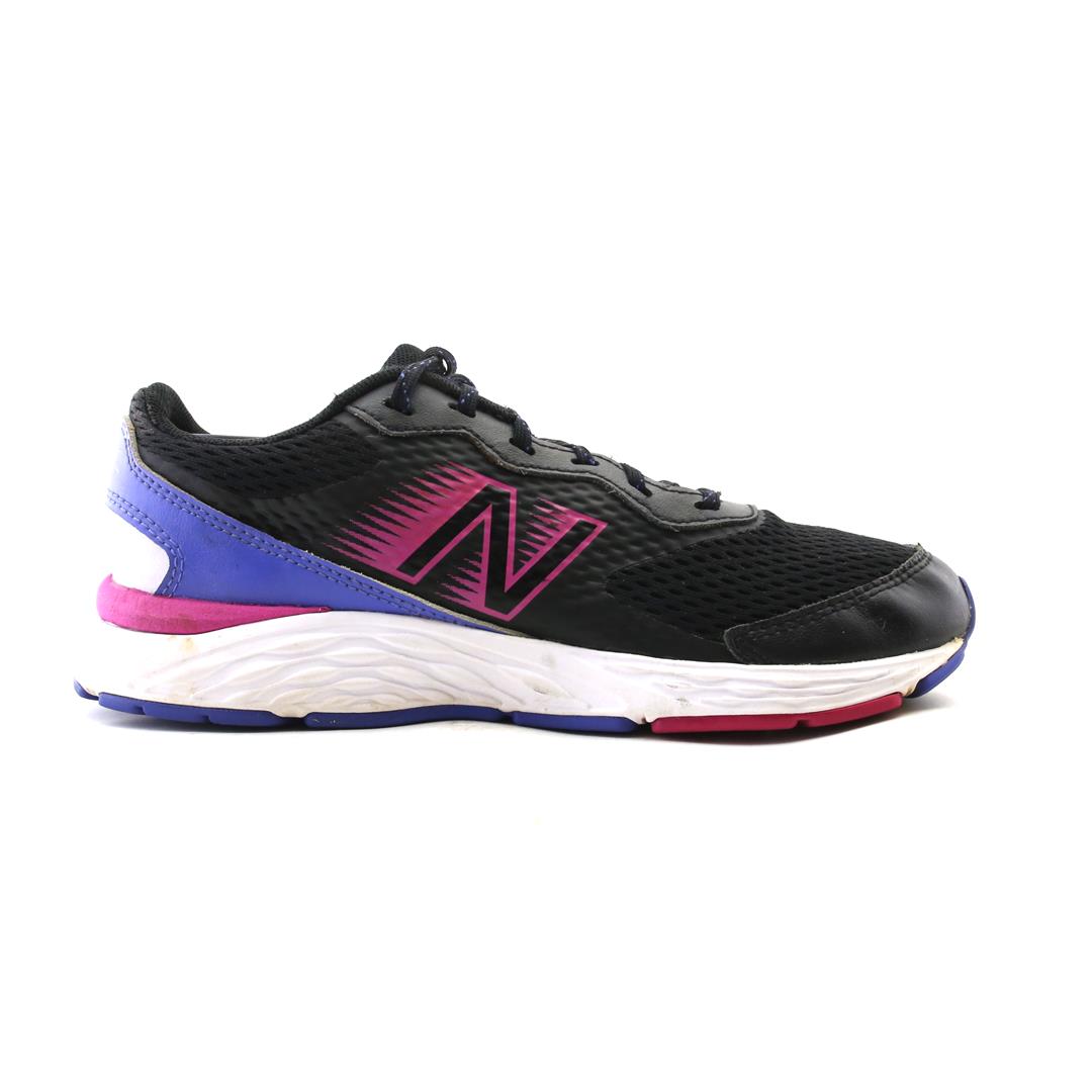 NEW BALANCE 680V6