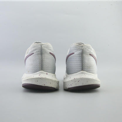 NIKE RUN SWIFT