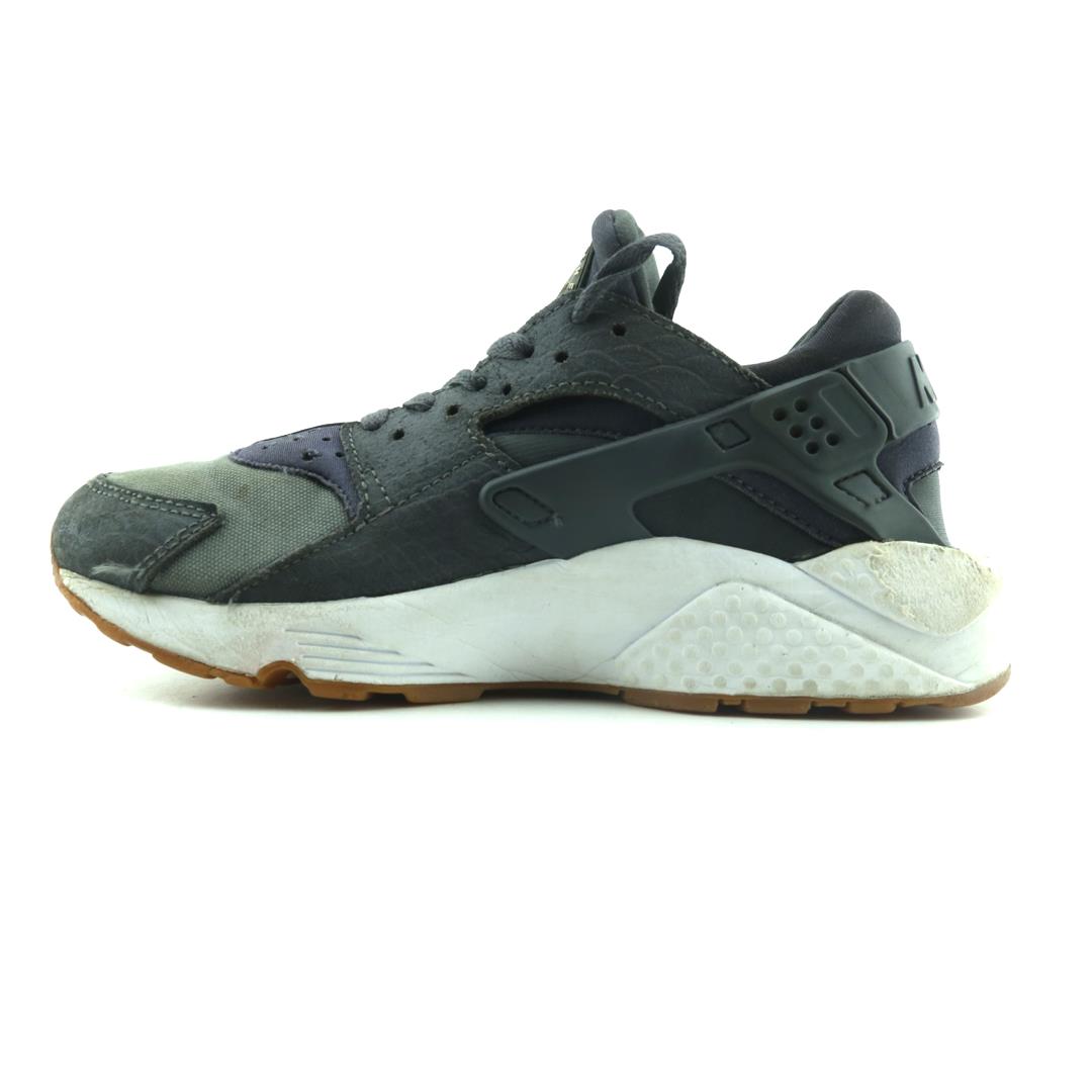 NIKE AIR HUARACHE