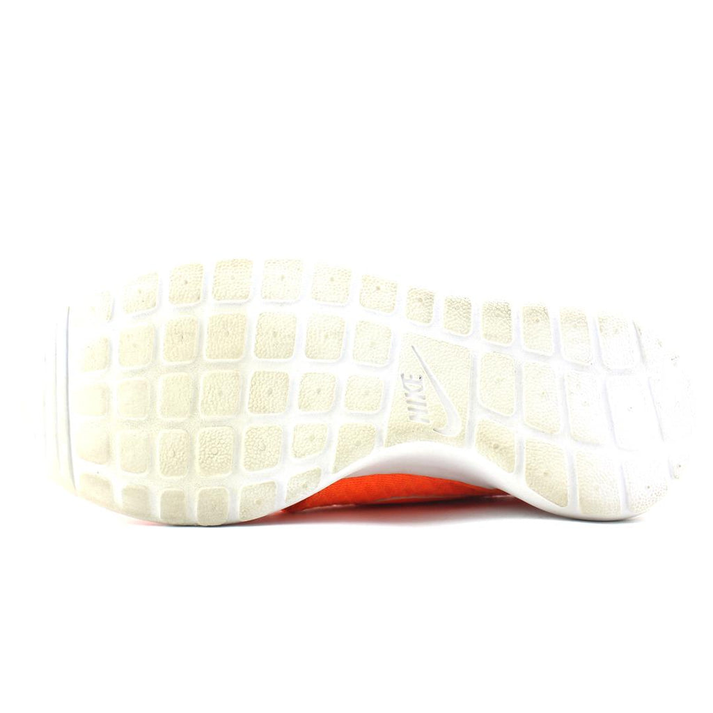 NIKE ROSHE ONE