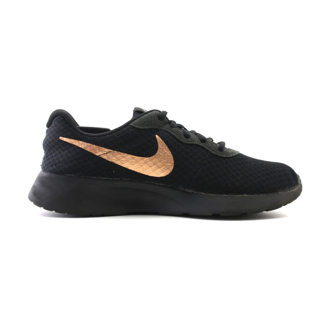NIKE TANJUN