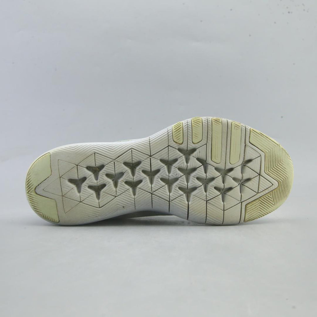 NIKE FLEX TR 8