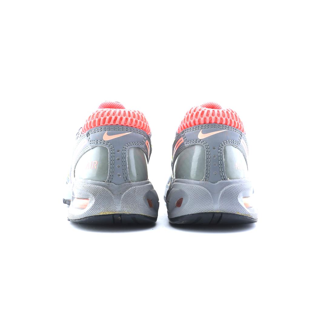 NIKE TORCH 4