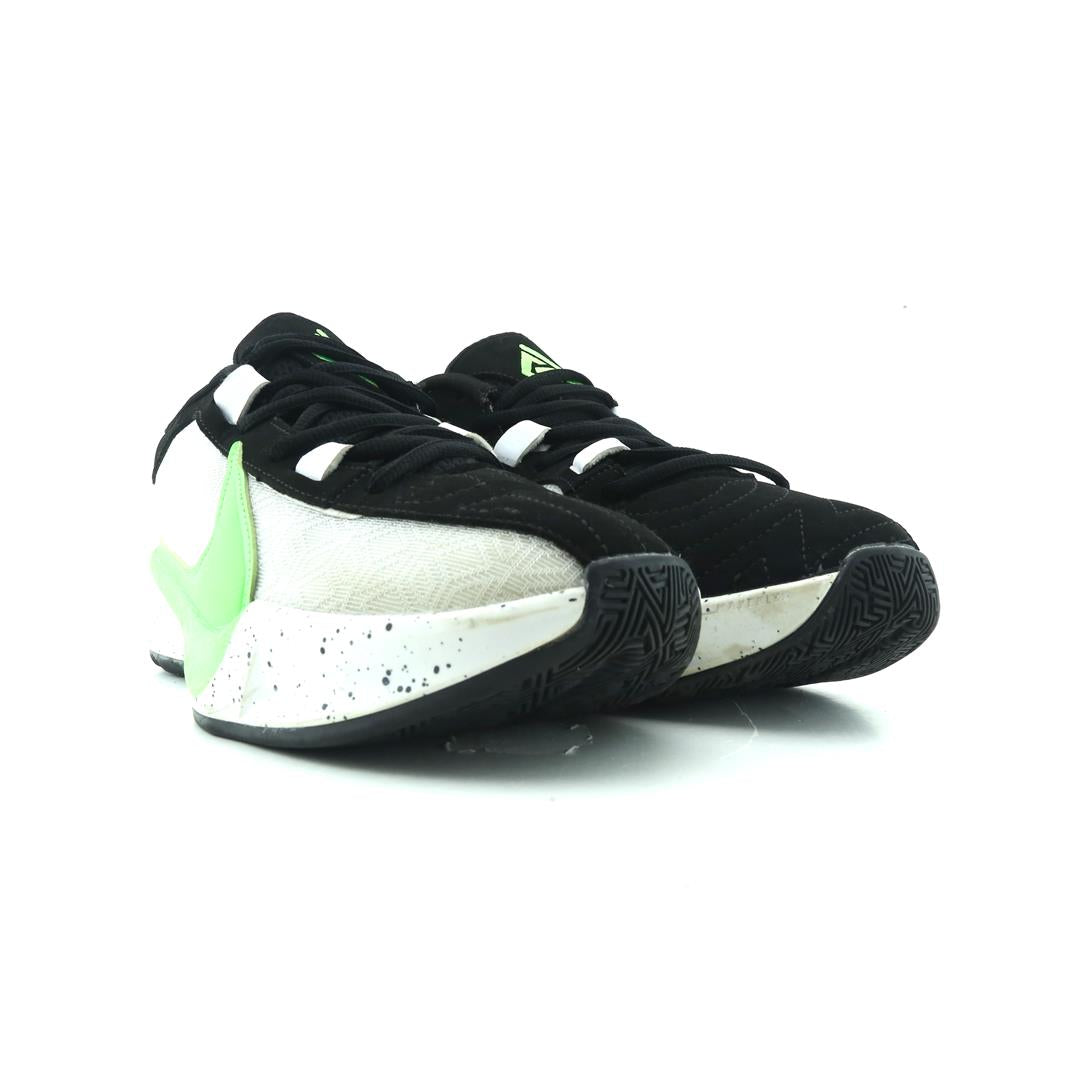 NIKE ZOOM FREAK 5