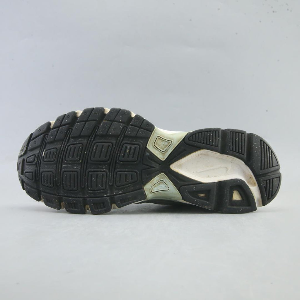 NIKE INITIATOR