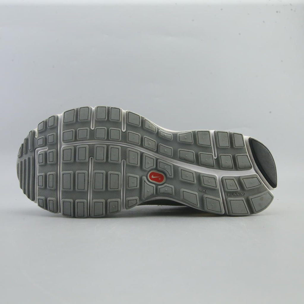 NIKE  LIVESTRONG FLYWIRE