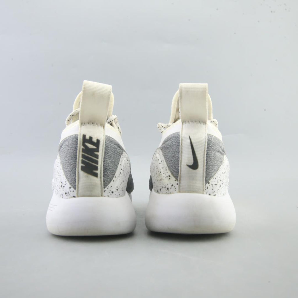 NIKE  LUNARCHARGE