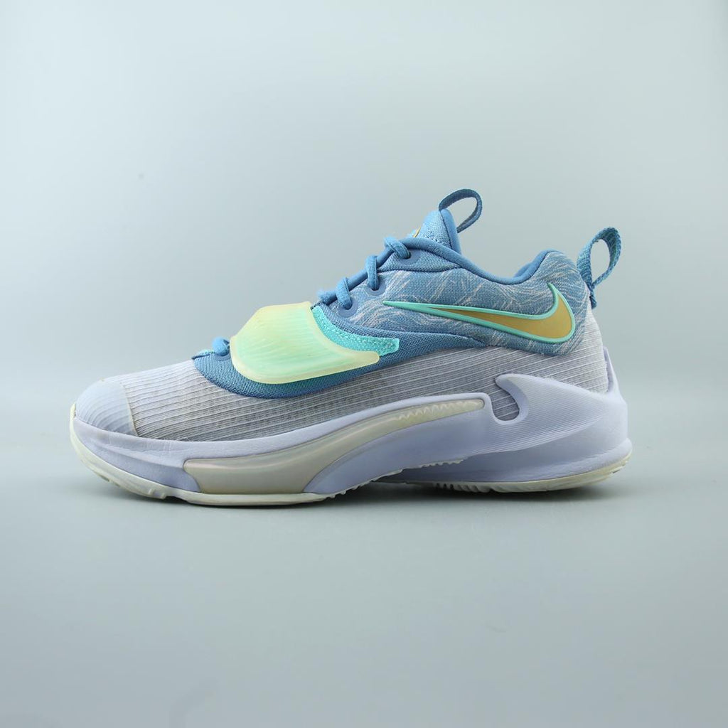 NIKE ZOOM FREAK 3