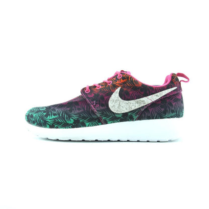 NIKE ROSHE ONE